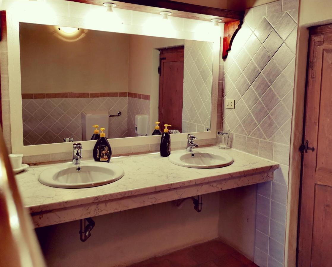 Solignano Daina Bianca Bed & Breakfast エクステリア 写真